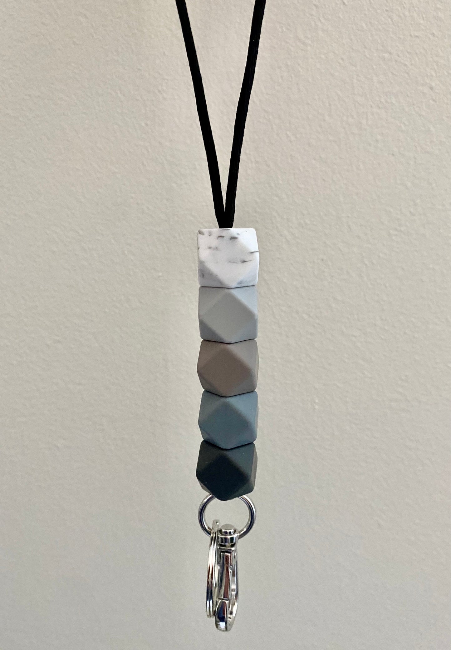 grey ombré lanyard (hexagon)