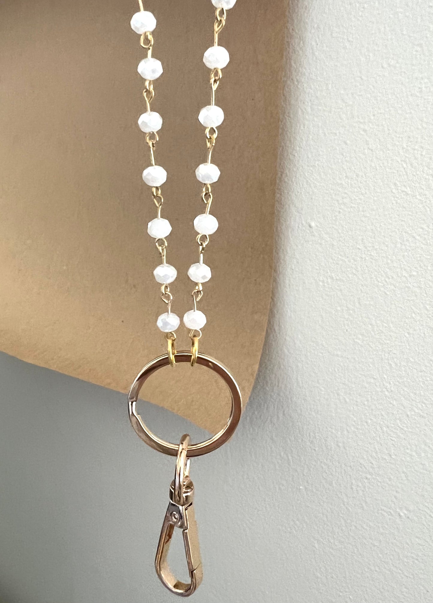 chain lanyard — milky beaded