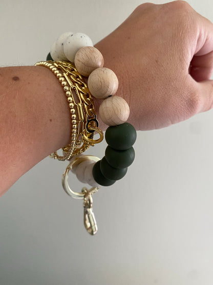 hunter green, wood and speckled ivory bracelet keychain