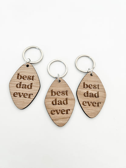 “best dad ever” keychain