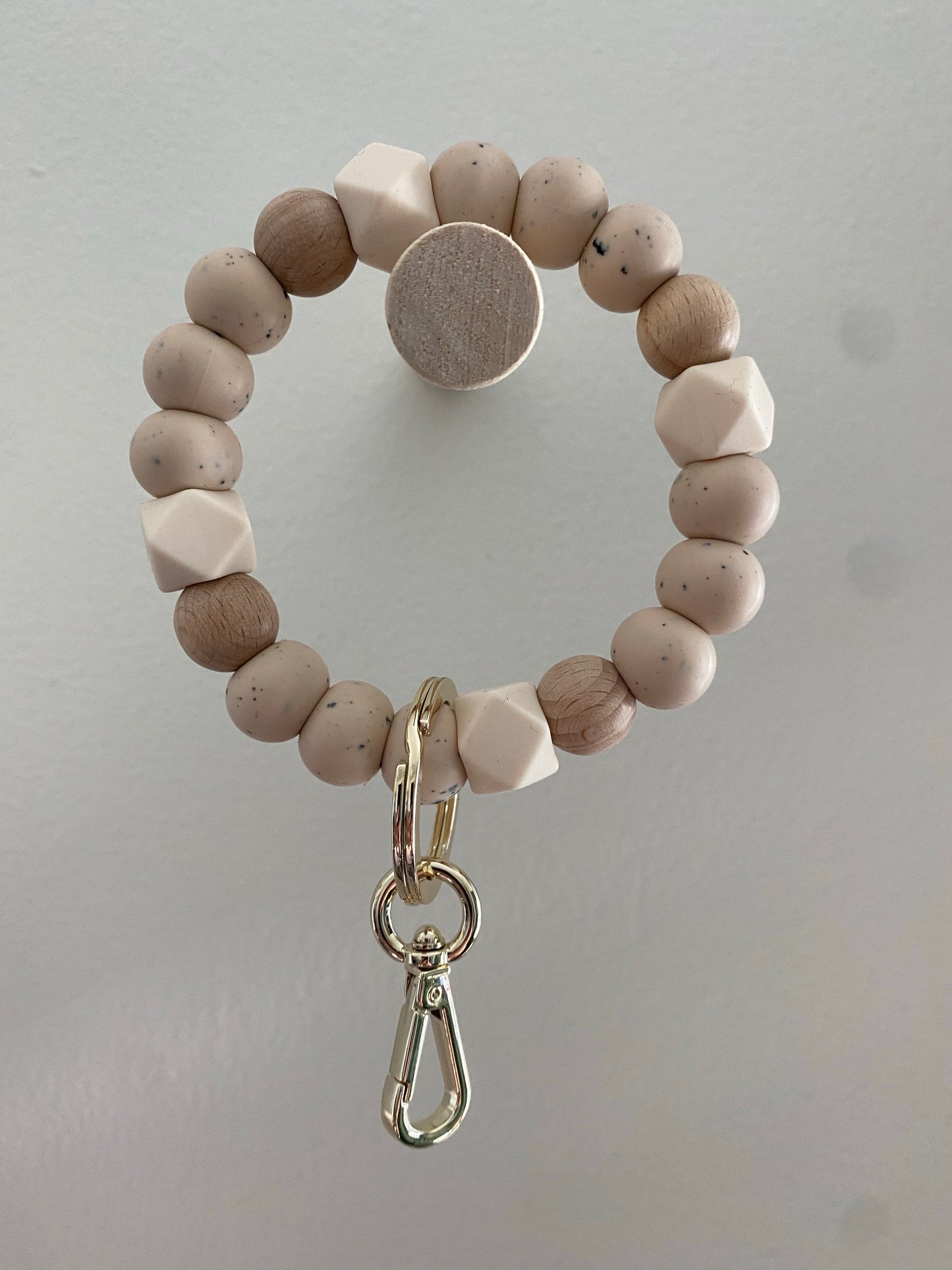 boho bracelet keychain // speckled cloud, ivory + wood