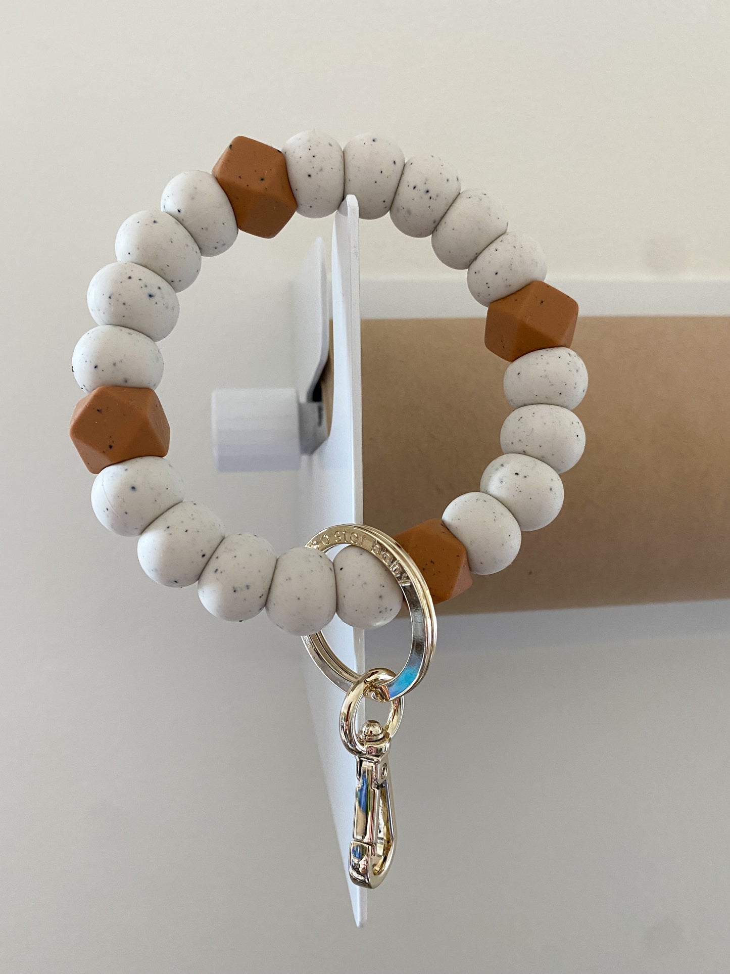 ivory speckled + camel hex bracelet keychain