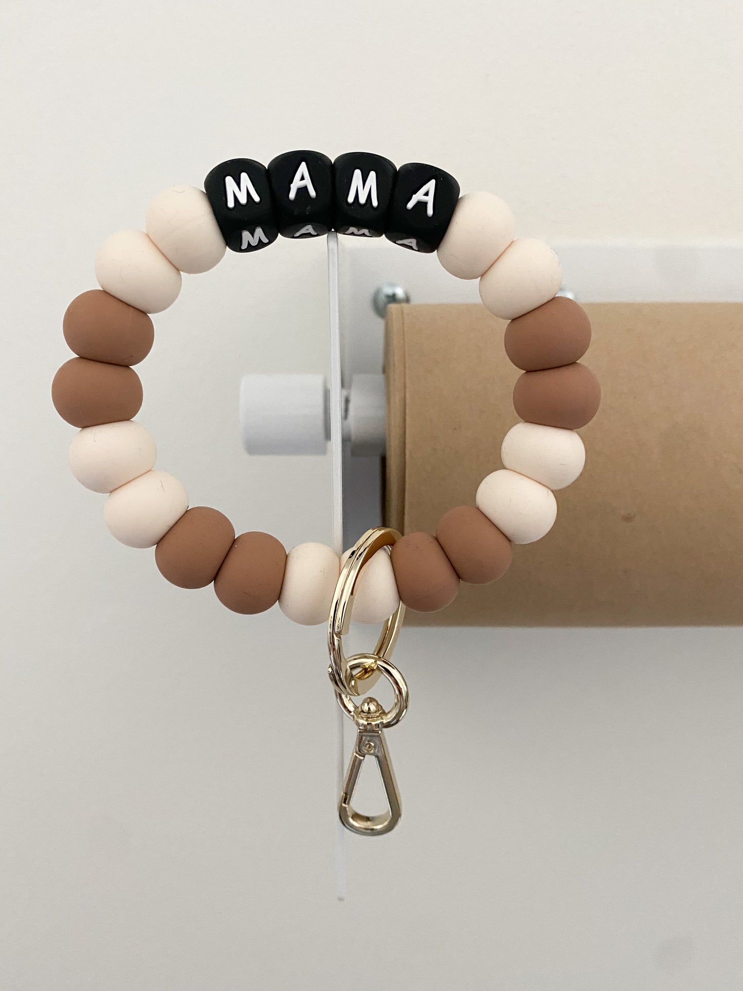 MAMA bracelet keychain (ivory + creamy brown)